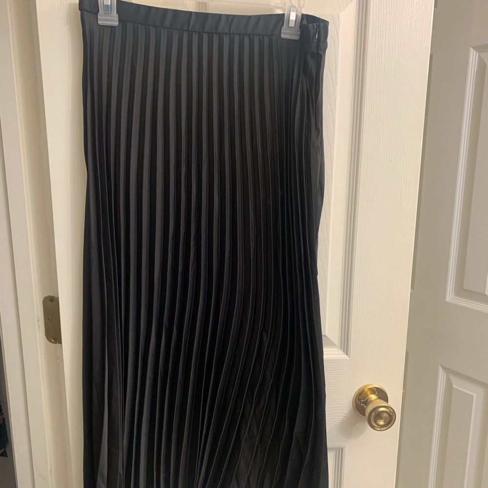 Pleated Midi Skirt